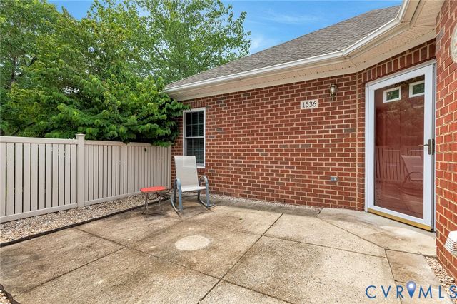 1536 Patriot Cir, Glen Allen, VA 23059