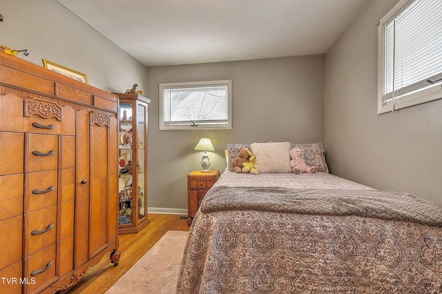 806 Hollis Street, Kingsport, TN 37660