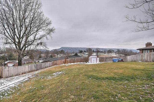 806 Hollis Street, Kingsport, TN 37660