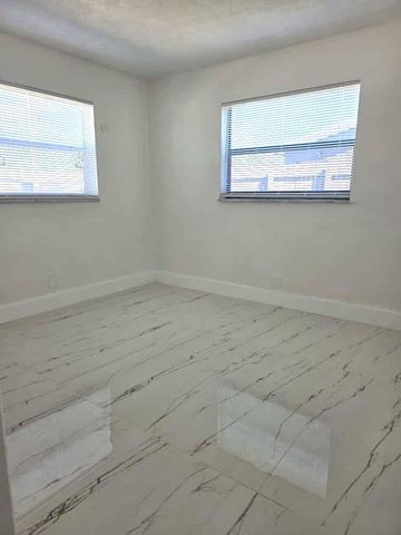 364 NW 2nd Ct, Deerfield Beach, FL 33441