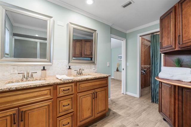 900 NW SNUG HARBOR ROAD, Crystal River, FL 34428