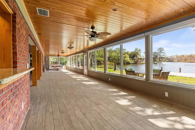 900 NW SNUG HARBOR ROAD, Crystal River, FL 34428