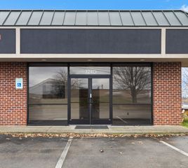 124D Dunbar Cave Rd, Clarksville, TN 37043