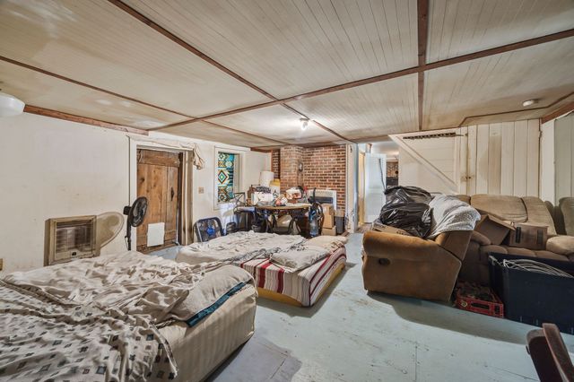 1150 Bell Hollow Rd, Vanleer, TN 37181