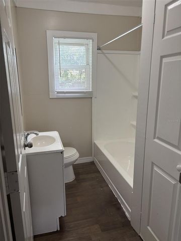 1103 NE 9TH AVENUE, Ocala, FL 34470