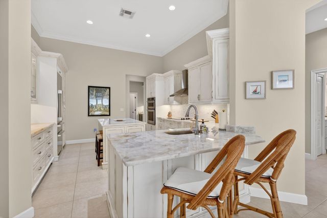 808 SW Classico Court, Port St. Lucie, Port St Lucie, FL 34986