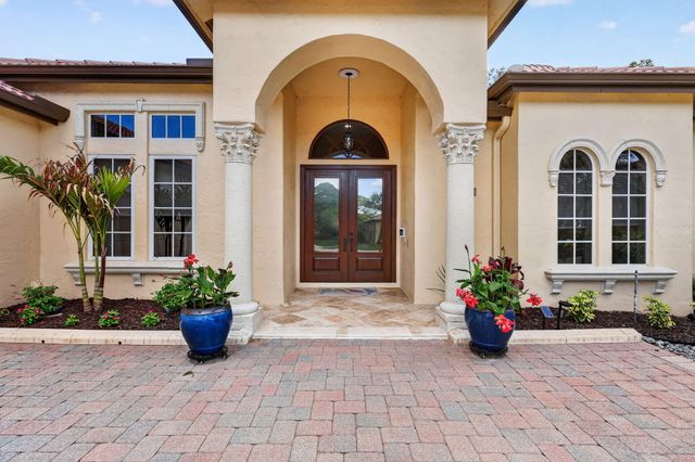 808 SW Classico Court, Port St. Lucie, Port St Lucie, FL 34986
