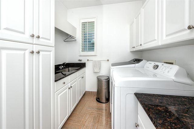 4908 64TH DRIVE W, Bradenton, FL 34210