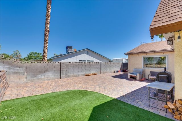 308 Davenport Lane, Las Vegas, NV 89107