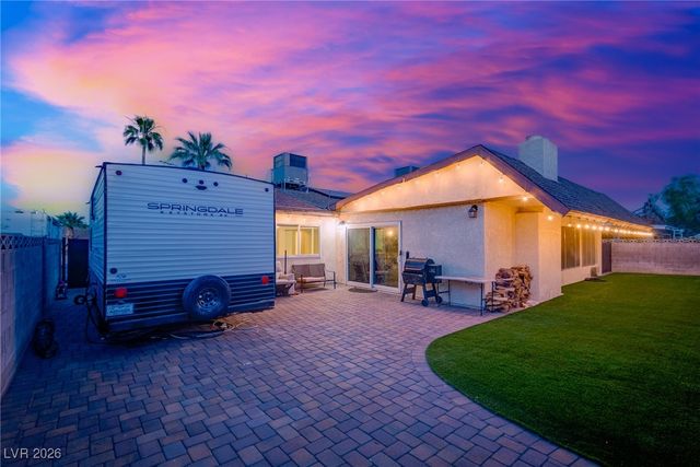 308 Davenport Lane, Las Vegas, NV 89107