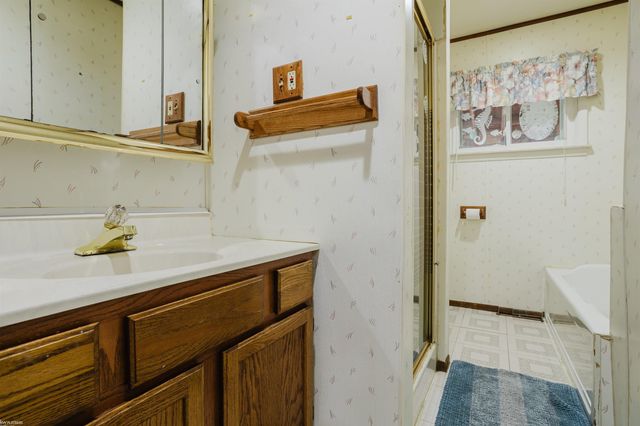 4033 Helen Avenue, Fort Gratiot Twp, MI 48059