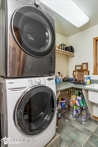22433 Inlet Vista Drive, Chugiak, AK 99567