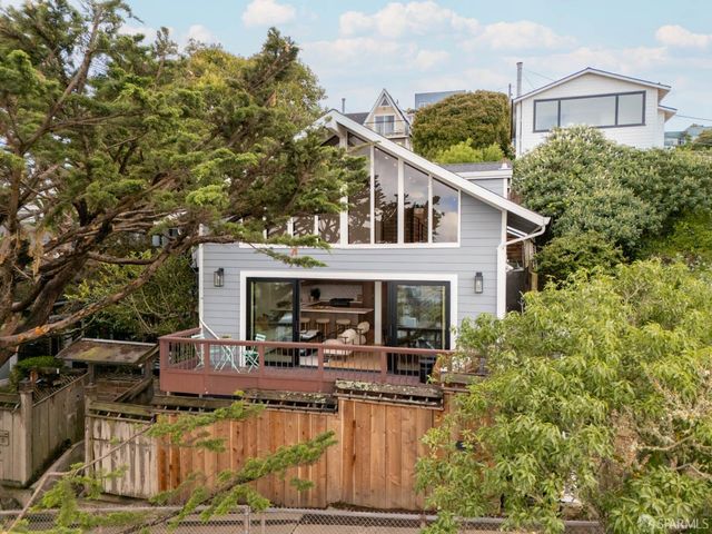 126 Mullen Avenue, San Francisco, CA 94110