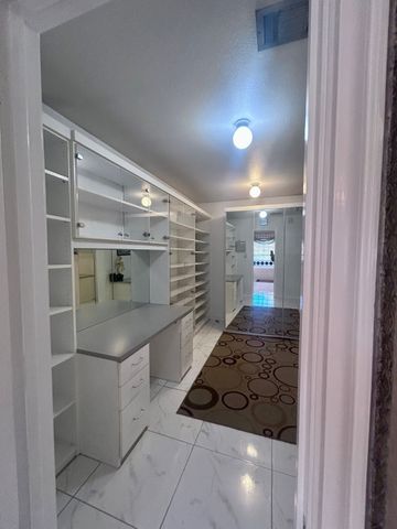 4318 Meadowcove Drive, Rowlett, TX 75088