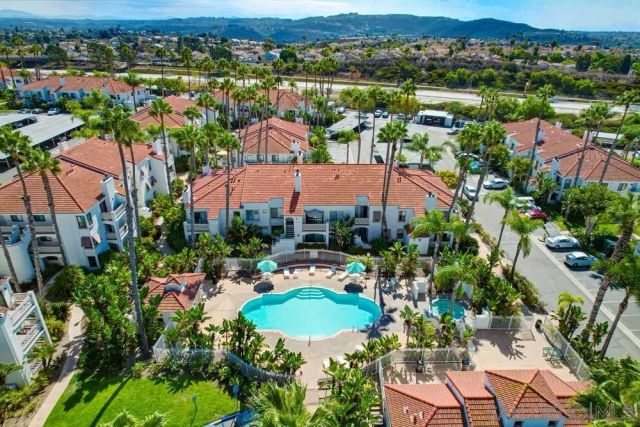 9458 Twin Trails Dr 205, San Diego, CA 92129