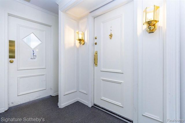 19710 W 13 Mile Road 101, Beverly Hills, MI 48025