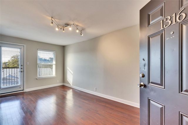 2020 S Congress Ave 1316, Austin, TX 78704