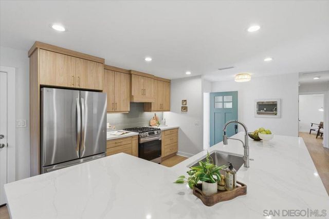 1361 California, Imperial Beach, CA 91932