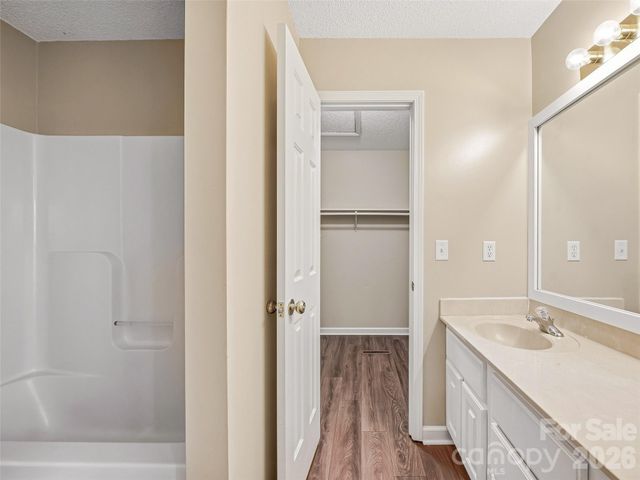 10 Lakewood Drive, Asheville, NC 28803