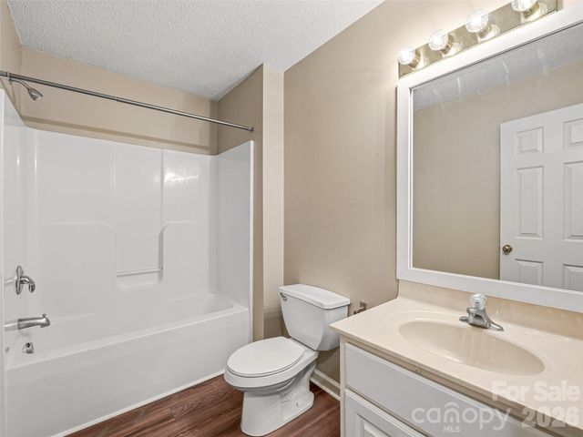 10 Lakewood Drive, Asheville, NC 28803