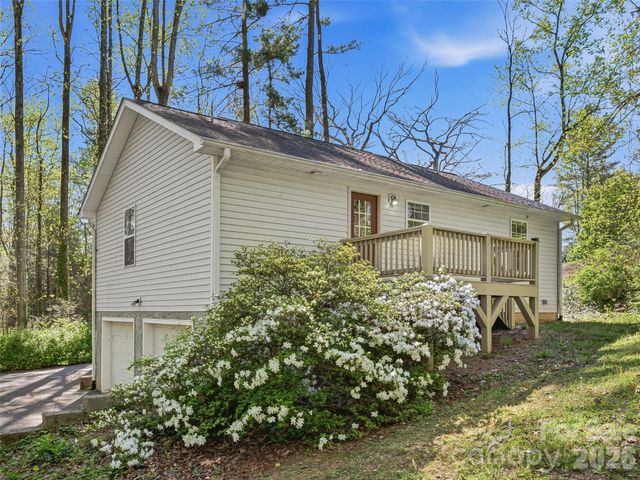 10 Lakewood Drive, Asheville, NC 28803