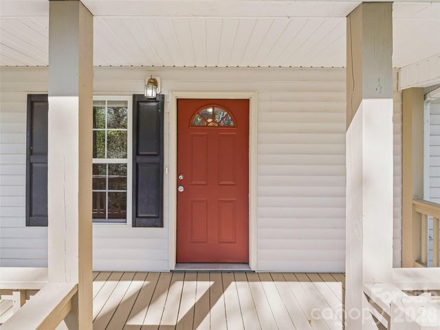 10 Lakewood Drive, Asheville, NC 28803