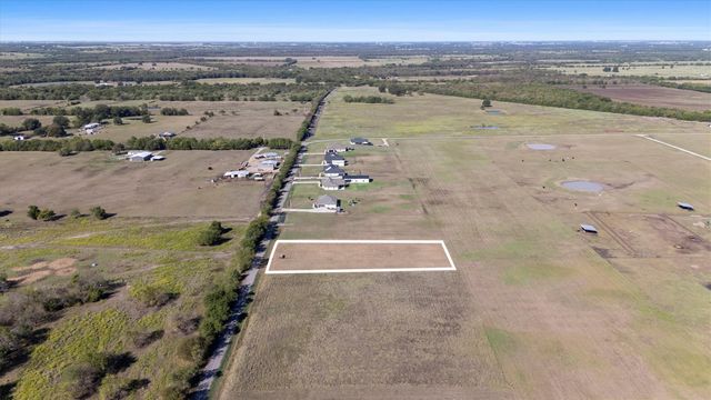 784 County Road 1021, Wolfe City, TX 75496