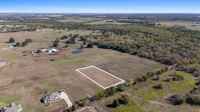 784 County Road 1021, Wolfe City, TX 75496