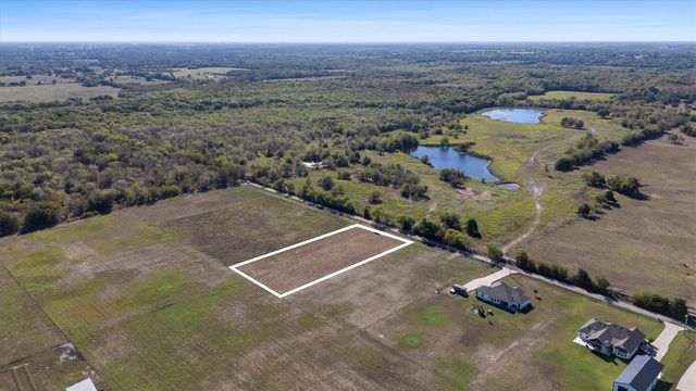 784 County Road 1021, Wolfe City, TX 75496