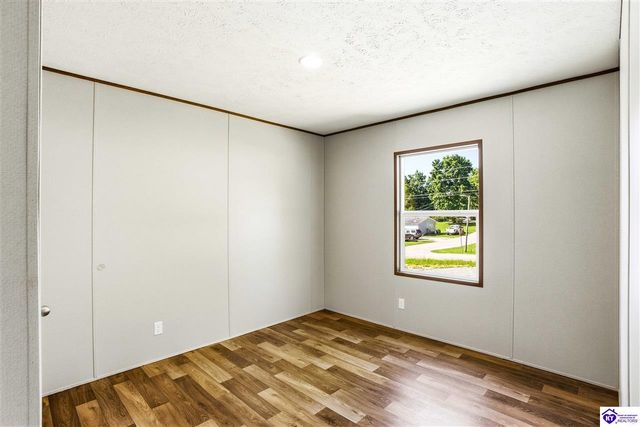 112 Dwight Avenue, Radcliff, KY 40175