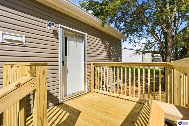 112 Dwight Avenue, Radcliff, KY 40175