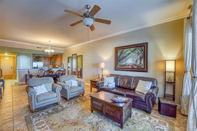 101 West Bank DR 15, Horseshoe Bay, TX 78657