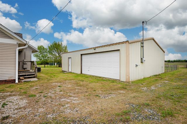 22050 County Road 850, Farmersville, TX 75442