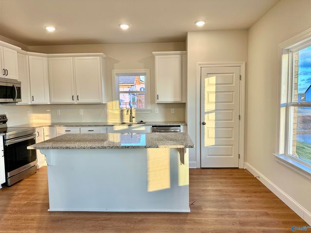 140 Fairways Pass, Meridianville, AL 35759