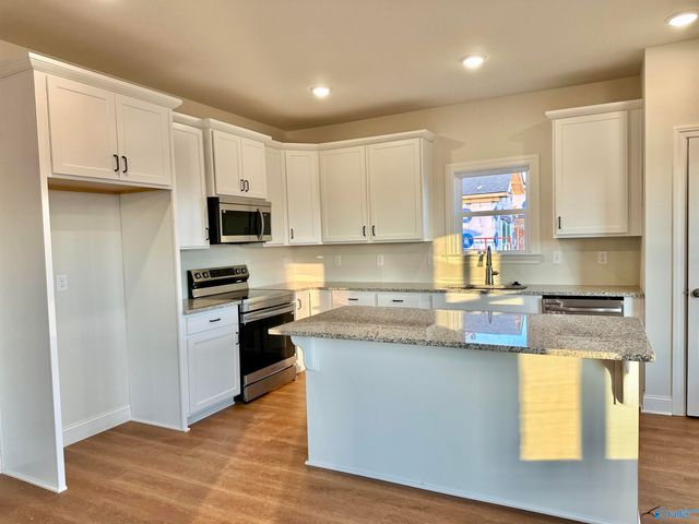 140 Fairways Pass, Meridianville, AL 35759