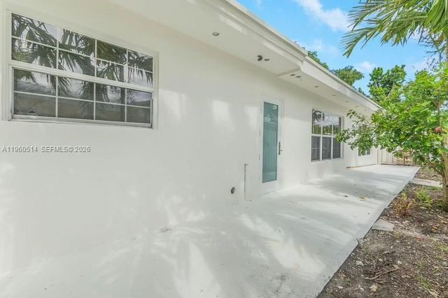 4731 Pierce St, Hollywood, FL 33021