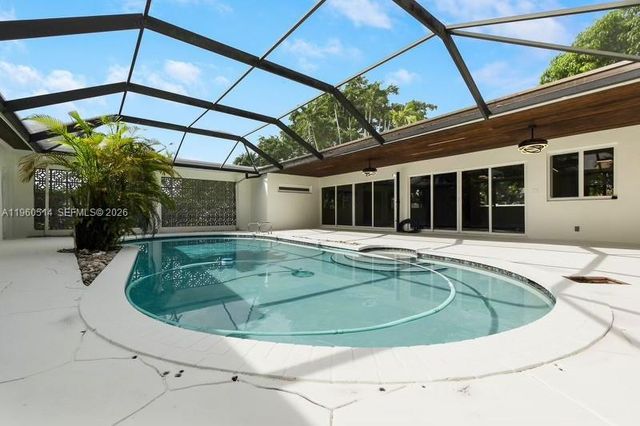 4731 Pierce St, Hollywood, FL 33021