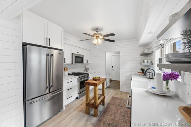 1705 S Johnstone Avenue, Bartlesville, OK 74003