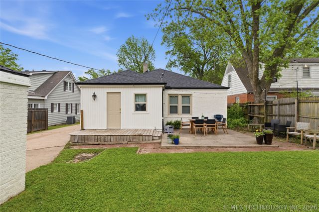 1705 S Johnstone Avenue, Bartlesville, OK 74003