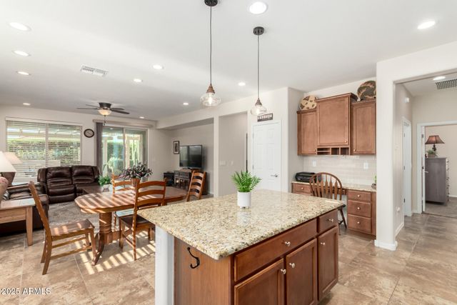 7253 W CINDER BROOK Way, Florence, AZ 85132