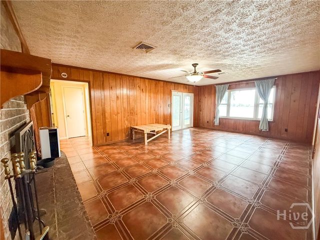 477 Lake Drive, Midway, GA 31320
