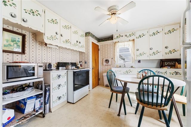 3411 Sweitzer Street NW, Uniontown, OH 44685