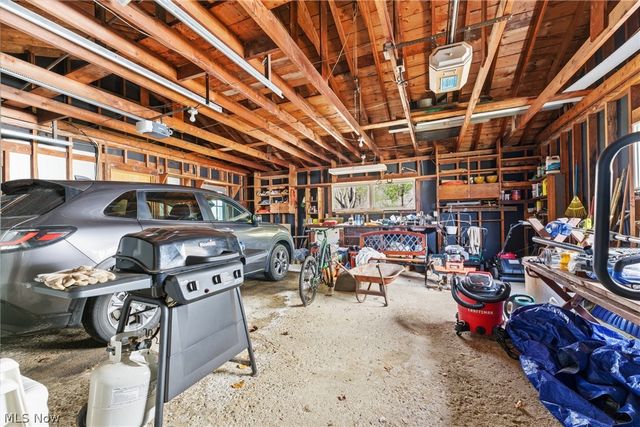 3411 Sweitzer Street NW, Uniontown, OH 44685