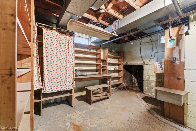 3411 Sweitzer Street NW, Uniontown, OH 44685