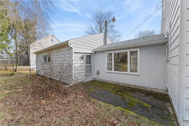 3411 Sweitzer Street NW, Uniontown, OH 44685