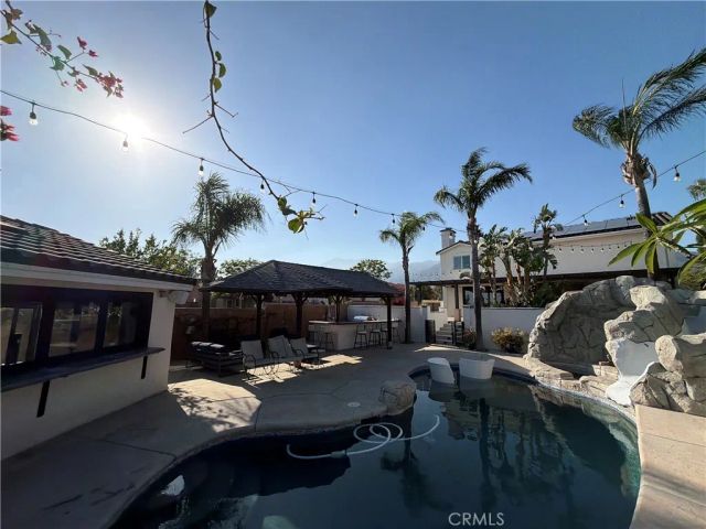 14933 Genoa, Fontana, CA 92336