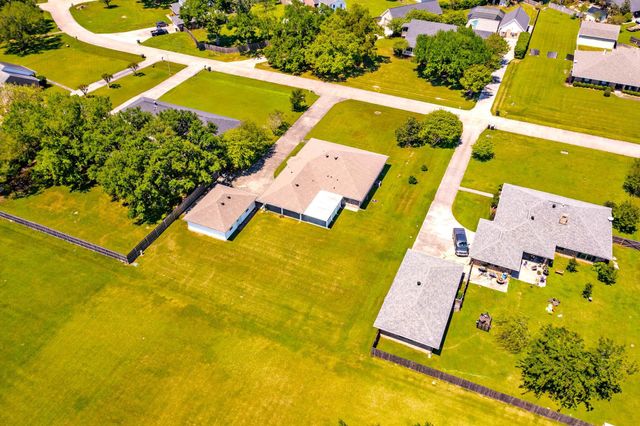 119 Norwich Dr, Houma, LA 70360