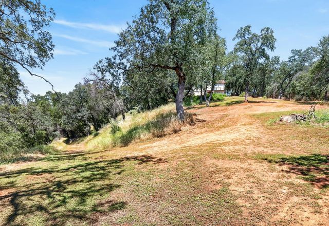 1700 Shadydale Ln, Placerville, CA 95667