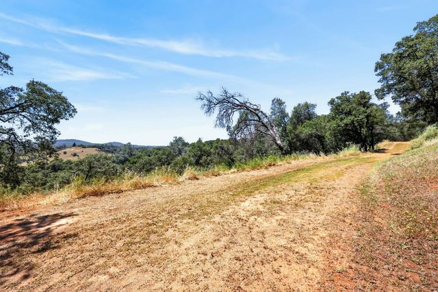 1700 Shadydale Ln, Placerville, CA 95667