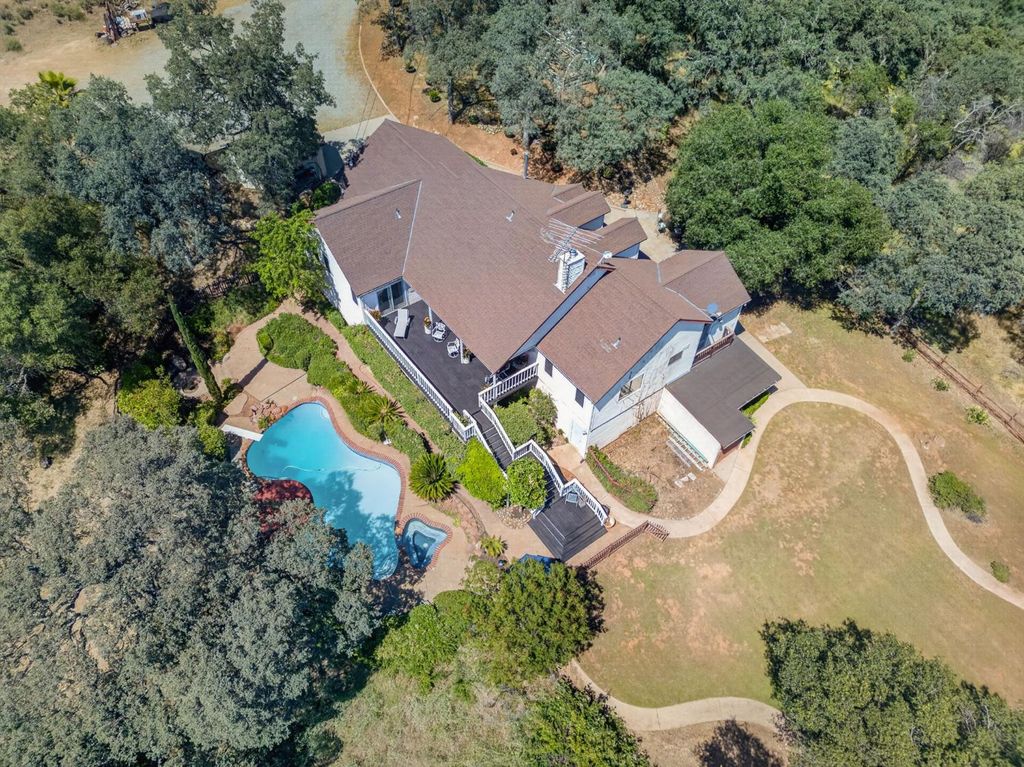 1700 Shadydale Ln, Placerville, CA 95667